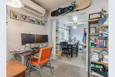 9545 N Iris Way, Portland, OR 97203 - Photo 11