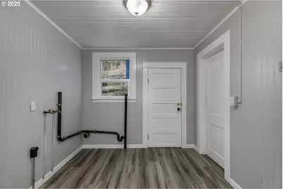 990 SW Tichenor St, Clatskanie, OR 97016 - Photo 11