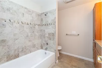 6151 SW Erickson Ave, Beaverton, OR 97008 - Photo 25