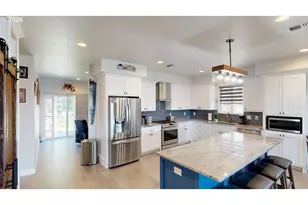 7186 Vista Ridge Dr, Brookings, OR 97415 - Photo 11