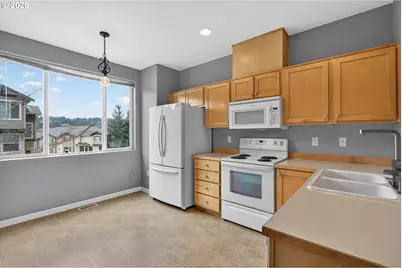 15430 SW Sparrow Loop #102, Beaverton, OR 97007 - Photo 3