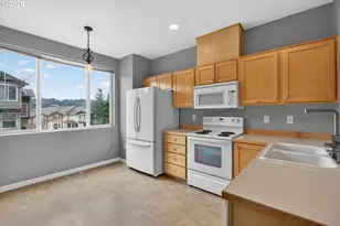 15430 SW Sparrow Loop, Beaverton, OR 97007 - Photo 3