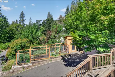 207 W 52nd Ave, Eugene, OR 97405 - Photo 35