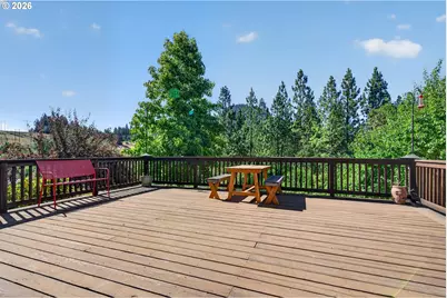 207 W 52nd Ave, Eugene, OR 97405 - Photo 33