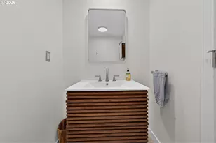 207 W 52nd Ave, Eugene, OR 97405 - Photo 15