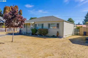 1050 N Myrtle St, Coquille, OR 97423 - Photo 3