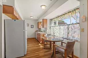 1050 N Myrtle St, Coquille, OR 97423 - Photo 15