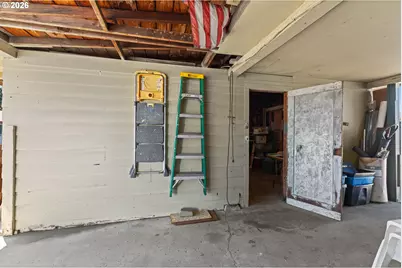 1050 N Myrtle St, Coquille, OR 97423 - Photo 33
