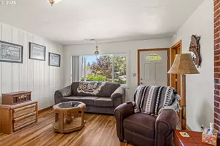 1050 N Myrtle St, Coquille, OR 97423 - Photo 5