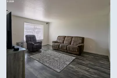 1733 Foxtail Cir, Woodland, WA 98674 - Photo 5