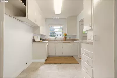 6815 NE Broadway, Portland, OR 97213 - Photo 13