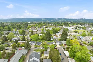 1552 E 3rd St, Newberg, OR 97132 - Photo 23