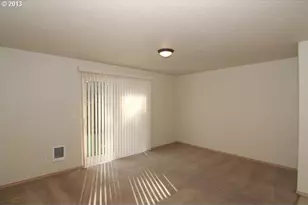 1552 E 3rd St, Newberg, OR 97132 - Photo 5