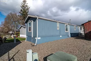 31 Manor Loop, Roseburg, OR 97471 - Photo 15