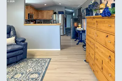 31 Manor Loop, Roseburg, OR 97471 - Photo 5