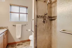 335 NE 151st Ave, Portland, OR 97230 - Photo 23