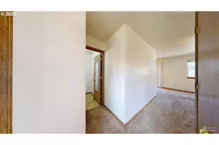 57 SW 206th Ave, Beaverton, OR 97006 - Photo 5