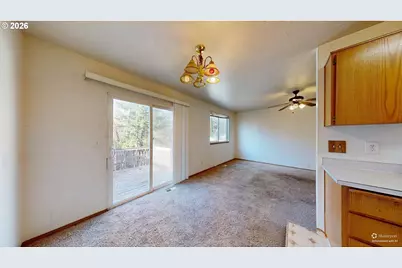 57 SW 206th Ave, Beaverton, OR 97006 - Photo 13