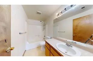 57 SW 206th Ave, Beaverton, OR 97006 - Photo 25