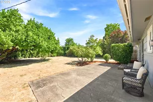987 Baxter St, Eugene, OR 97402 - Photo 35