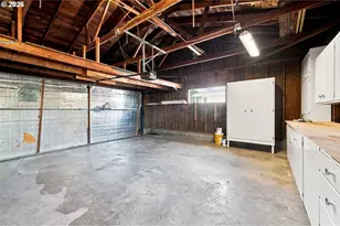 987 Baxter St, Eugene, OR 97402 - Photo 43