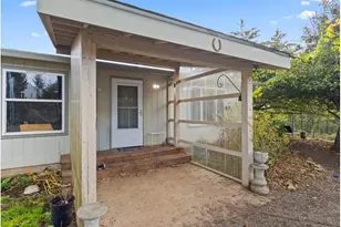 424 Maranatha Rd, Kelso, WA 98626 - Photo 5