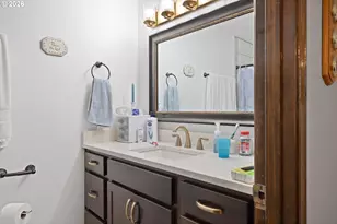 1375 NW Keasey St, Roseburg, OR 97471 - Photo 21