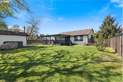 1375 NW Keasey St, Roseburg, OR 97471 - Photo 31