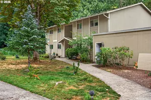 6610 SW Terri Ct, Portland, OR 97225 - Photo 3