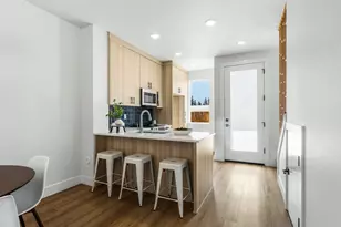 7574 SW 31st Ave, Portland, OR 97219 - Photo 5