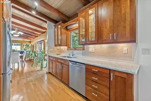7310 SE Clay St, Portland, OR 97215 - Photo 15