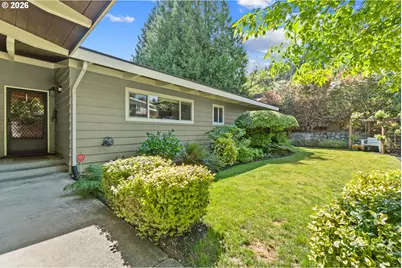 7310 SE Clay St, Portland, OR 97215 - Photo 3