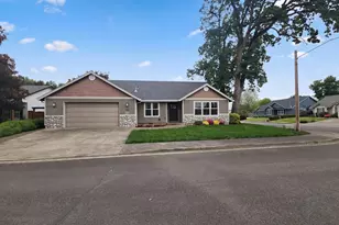 1310 Willow St, Junction City, OR 97448 - Photo 1