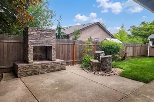 1310 Willow St, Junction City, OR 97448 - Photo 21