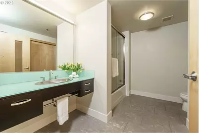 1410 NW Kearney St #1019, Portland, OR 97209 - Photo 19