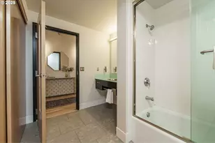 1410 NW Kearney St, Portland, OR 97209 - Photo 19