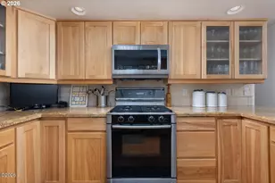 1004 SW 10th Pl, Lincoln City, OR 97367 - Photo 15