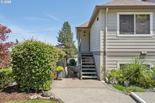 20910 Fawn Ct, West Linn, OR 97068 - Photo 3