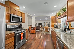 2846 SE 18th Cir, Gresham, OR 97080 - Photo 11