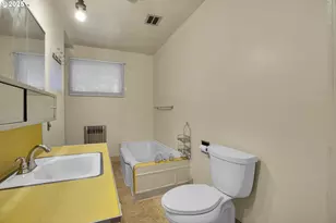 328 N 15th Ave, Cornelius, OR 97113 - Photo 21