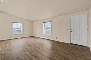 39100 NW Pacific Hwy, Woodland, WA 98674 - Photo 7