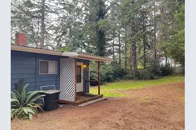 83189 Clear Lake Rd, Florence, OR 97439 - Photo 3