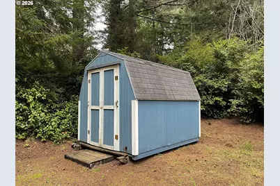 83189 Clear Lake Rd, Florence, OR 97439 - Photo 23