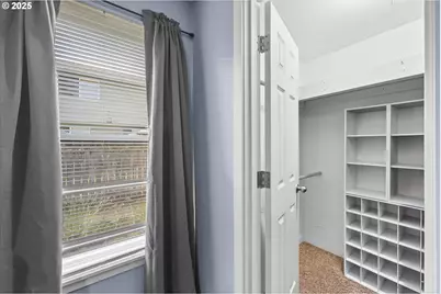 12313 NE 41st St, Vancouver, WA 98682 - Photo 19