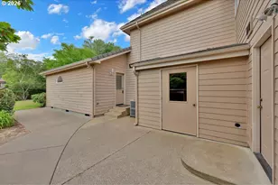 1774 River Pointe Loop, Eugene, OR 97408 - Photo 45