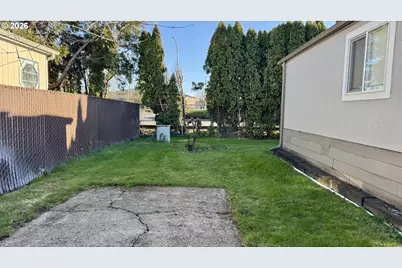 1103 N Springbrook Rd #6, Newberg, OR 97132 - Photo 25