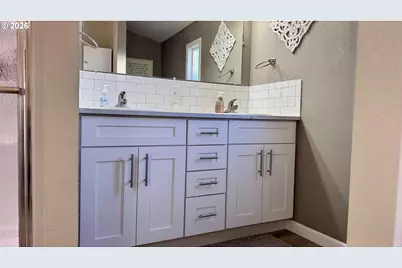 1103 N Springbrook Rd #6, Newberg, OR 97132 - Photo 21