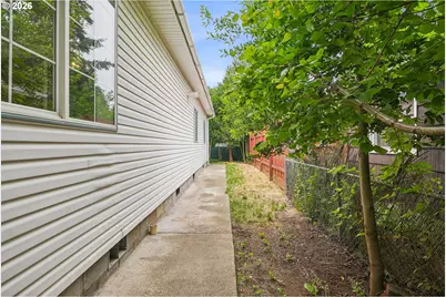 4915 SE 61st Ave, Portland, OR 97206 - Photo 33