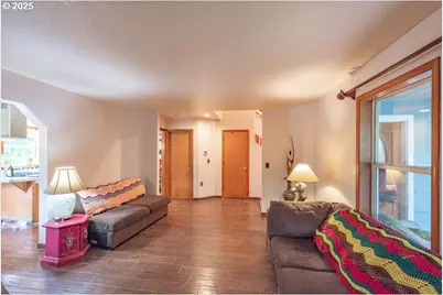 609 Van Buren St, Oregon City, OR 97045 - Photo 5