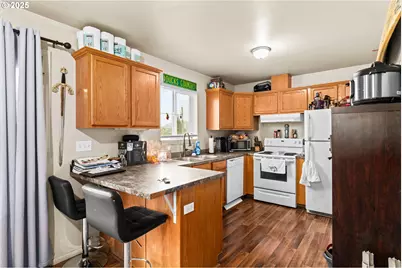 1010 NE Malheur Ave, Roseburg, OR 97470 - Photo 19